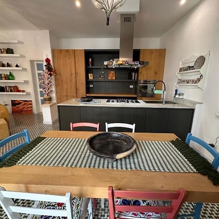 Charming Apt With Baroque View - Λέτσε Εξωτερικό φωτογραφία