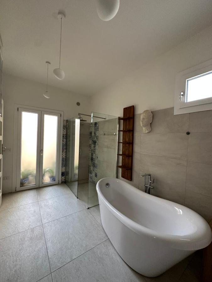 Charming Apt With Baroque View - Λέτσε Εξωτερικό φωτογραφία